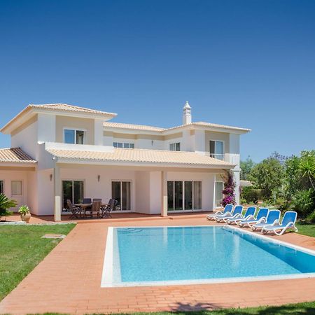 Villa Montanha, Luxury Coastal Villa, With Swimming Pool, Loungers And Alfresco Dining, 10 Min Walk To The Beautiful Praia Da Luz Beach, Shops, Bars And Restaurants! Exterior foto